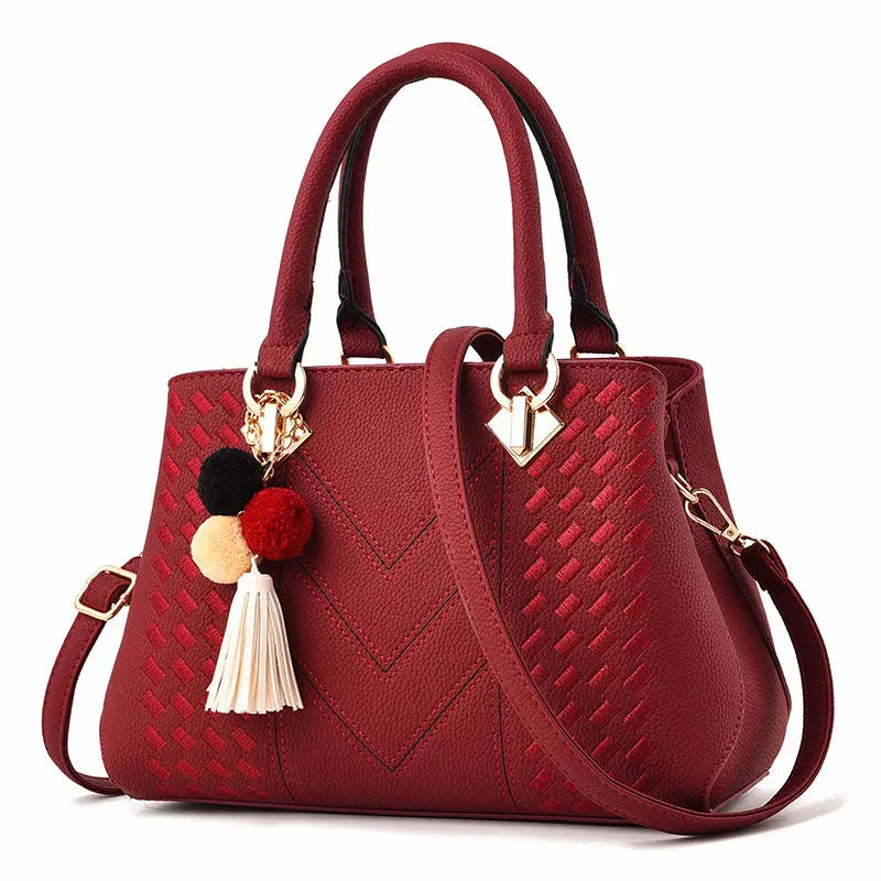 Luxury Women's Crossbody Handbag – Elegant Designed Shoulder Bag 1