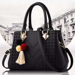 Luxury Women's Crossbody Handbag – Elegant Designed Shoulder Bag 1